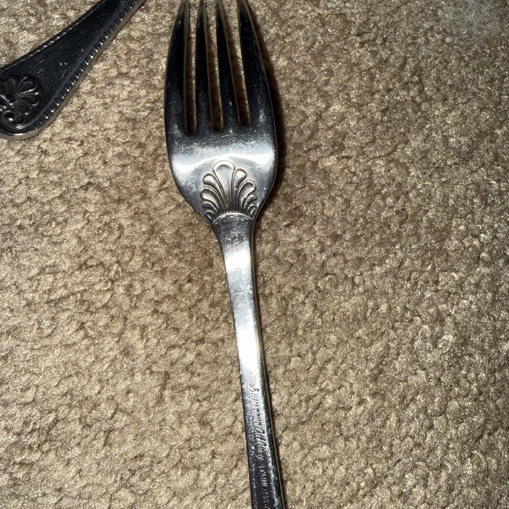 Vintage Supreme Cutlery Abbey Shell Dinner Forks 3